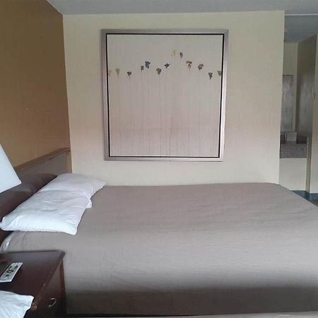 Holiday Lodge Virginia Pearisburg ภายนอก รูปภาพ