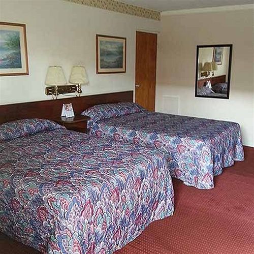 Holiday Lodge Virginia Pearisburg ภายนอก รูปภาพ